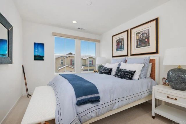 741 Kingbird Loop, Oceanside, CA 92058