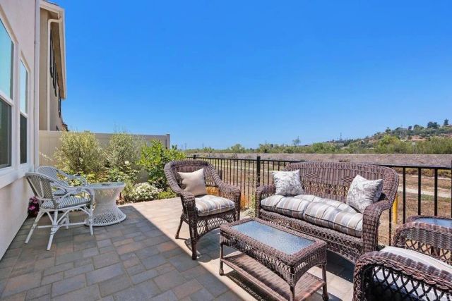 741 Kingbird Loop, Oceanside, CA 92058