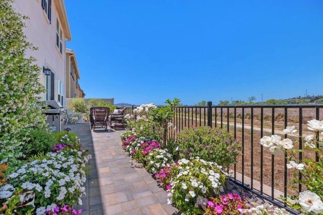741 Kingbird Loop, Oceanside, CA 92058