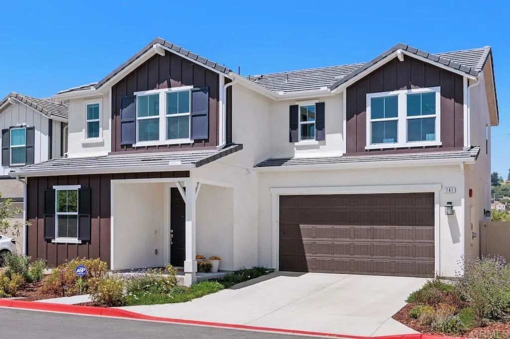 741 Kingbird Loop, Oceanside, CA 92058