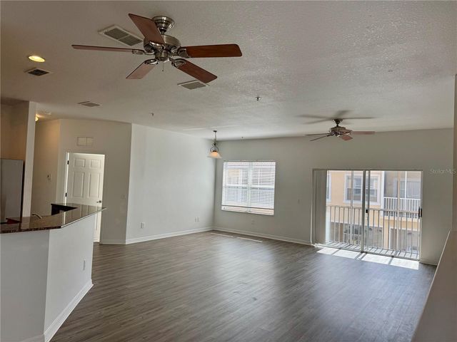 21007 SUNPOINT WAY 202, Lutz, FL 33558