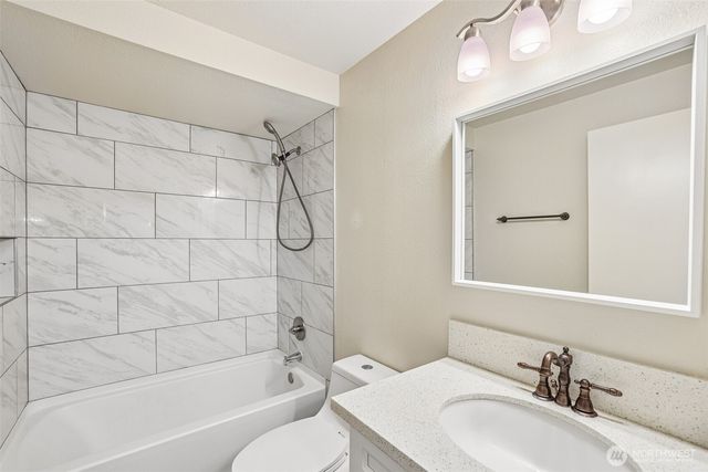 700 NE 132nd Avenue, Vancouver, WA 98684