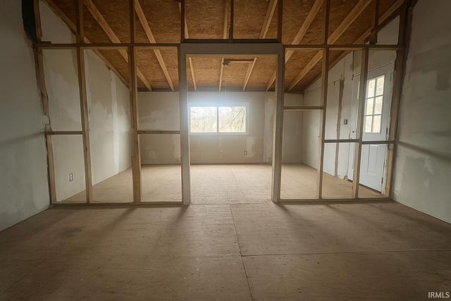 467 Rivervale Cabin Road, Bedford, IN 47421