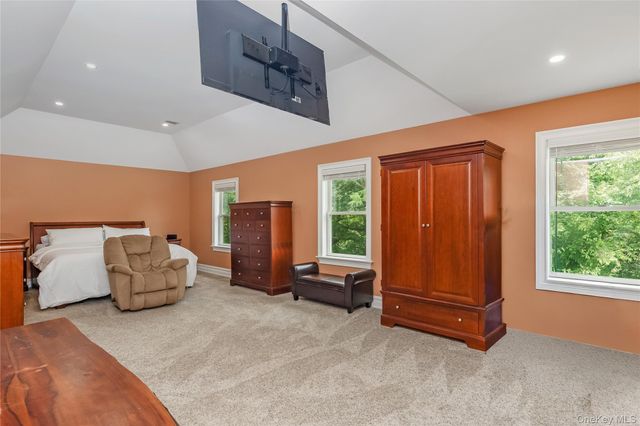 154A Stony Hollow Road, Greenlawn, NY 11740