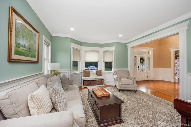 154A Stony Hollow Road, Greenlawn, NY 11740