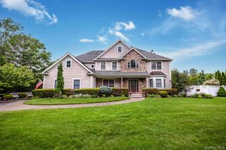 154A Stony Hollow Road, Greenlawn, NY 11740