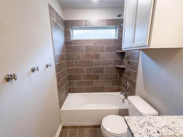 2132 Markley Drive, Bryan, TX 77807