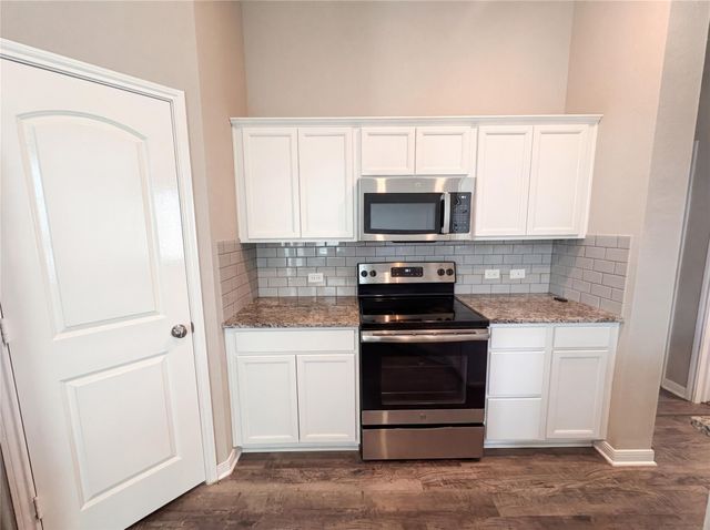 2132 Markley Drive, Bryan, TX 77807