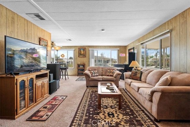 850 San Ynez, Hemet, CA 92543