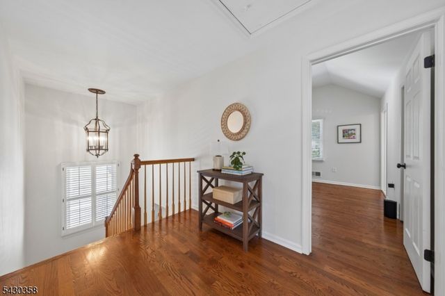13 Edgar St, Summit City, NJ 07901