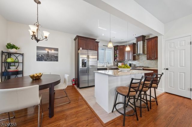 13 Edgar St, Summit City, NJ 07901