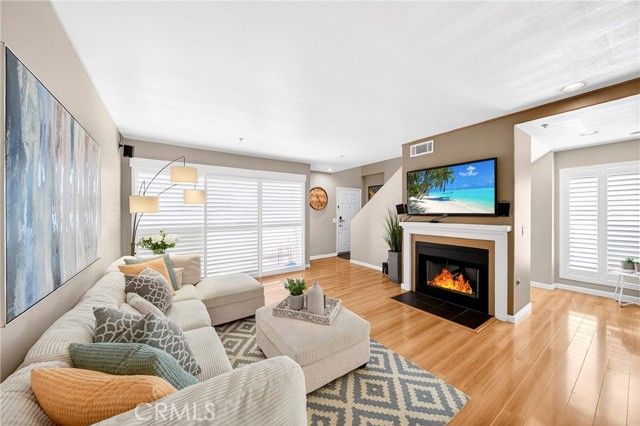 5342 Bishop, Cypress, CA 90630