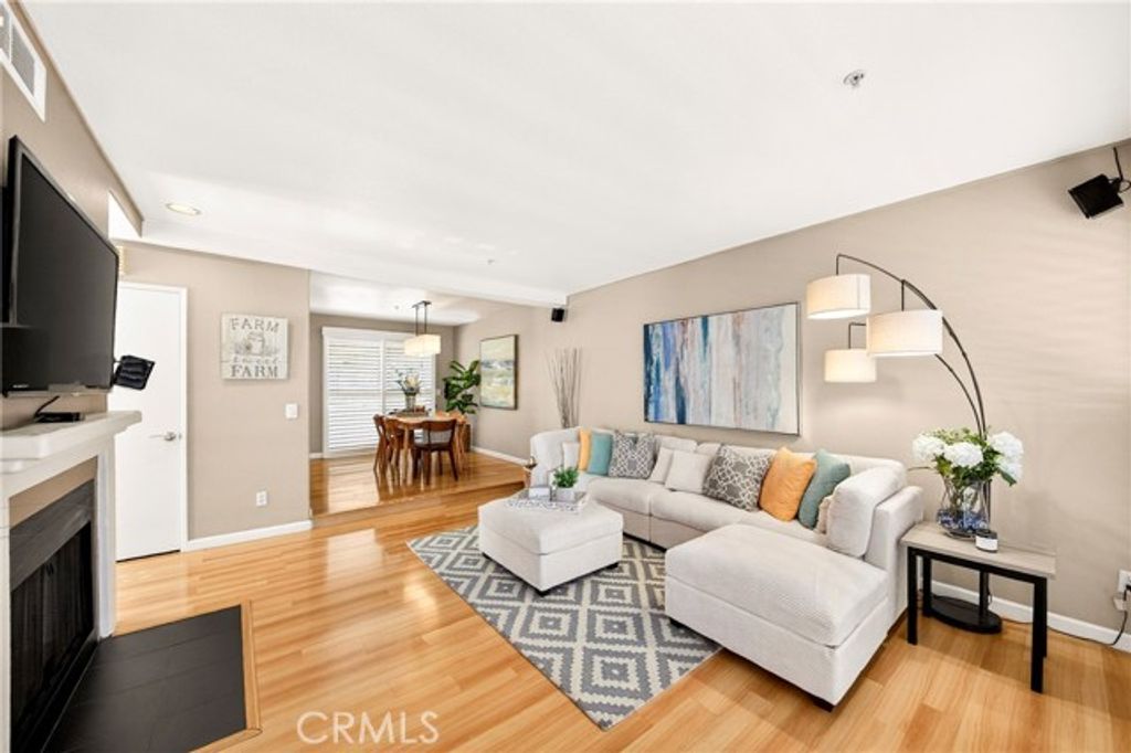 5342 Bishop, Cypress, CA 90630