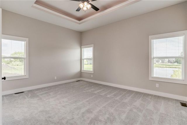 18722 W 169th Terrace, Olathe, KS 66062