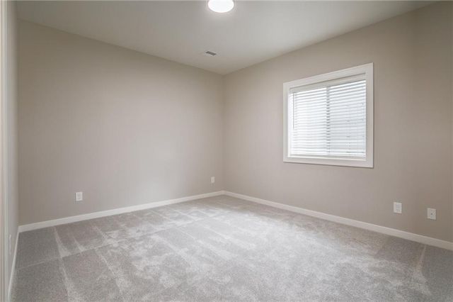 18722 W 169th Terrace, Olathe, KS 66062