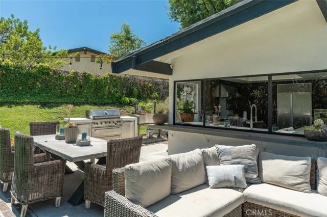 3960 Ellenita, Tarzana, CA 91356