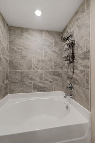 34 Country Park Cir., Petal, MS 39465