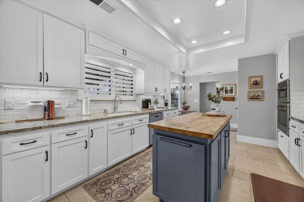 Image 11 of property listing at 6668 Forrestal Avenue, Clovis, CA 93619