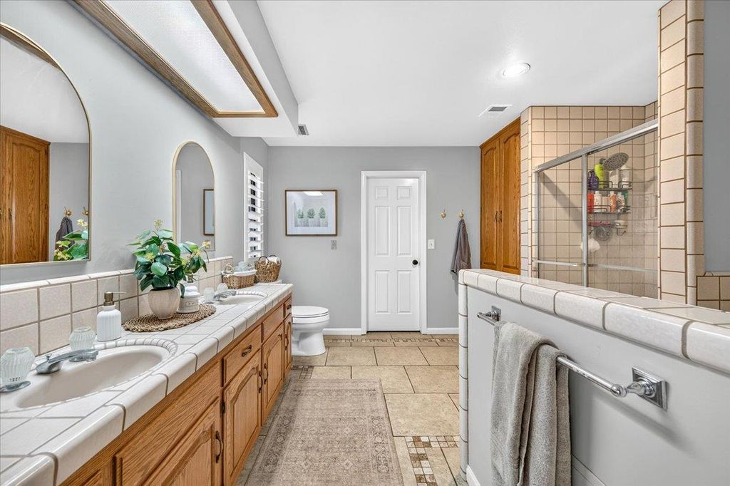 Image 25 of property listing at 6668 Forrestal Avenue, Clovis, CA 93619