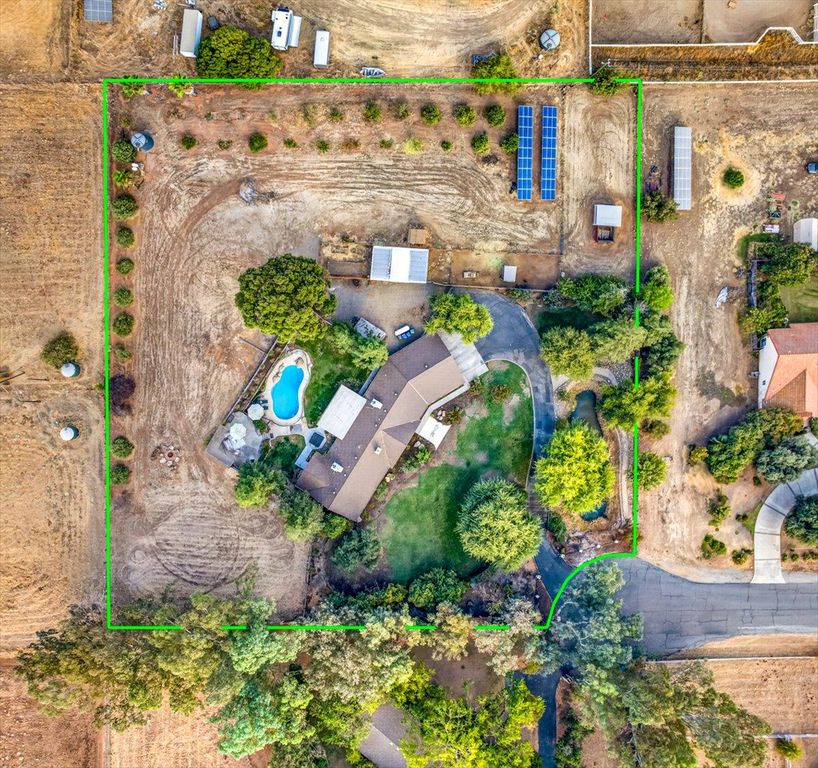 Image 4 of property listing at 6668 Forrestal Avenue, Clovis, CA 93619
