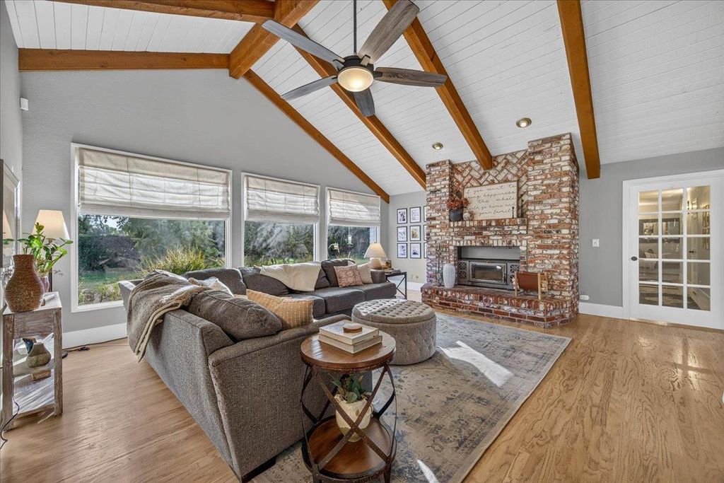 Image 7 of property listing at 6668 Forrestal Avenue, Clovis, CA 93619