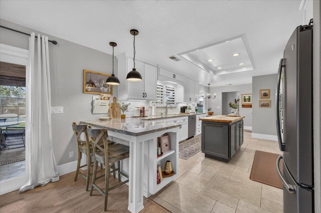 Image 9 of property listing at 6668 Forrestal Avenue, Clovis, CA 93619
