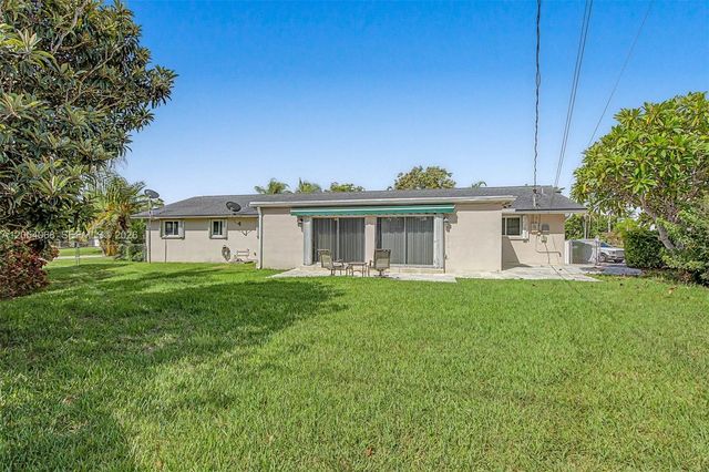 14975 SW 89th Avenue, Palmetto Bay, FL 33176