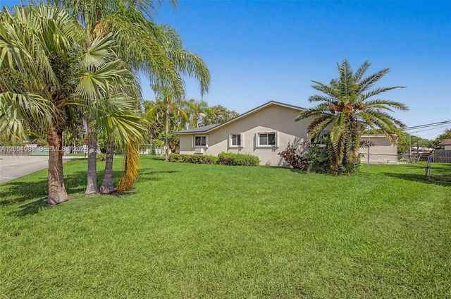14975 SW 89th Avenue, Palmetto Bay, FL 33176