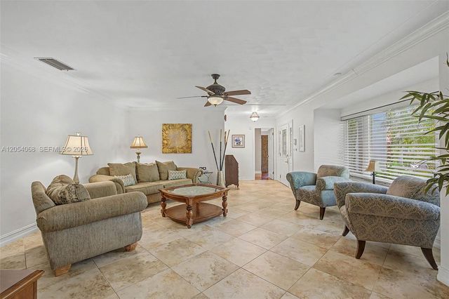 14975 SW 89th Avenue, Palmetto Bay, FL 33176