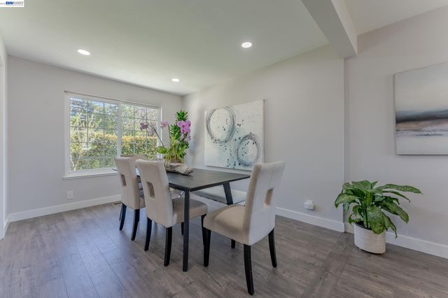 32224 Sloccum Ct, Union City, CA 94587