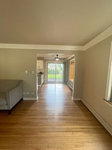 10921 S California Avenue, Chicago, IL 60655