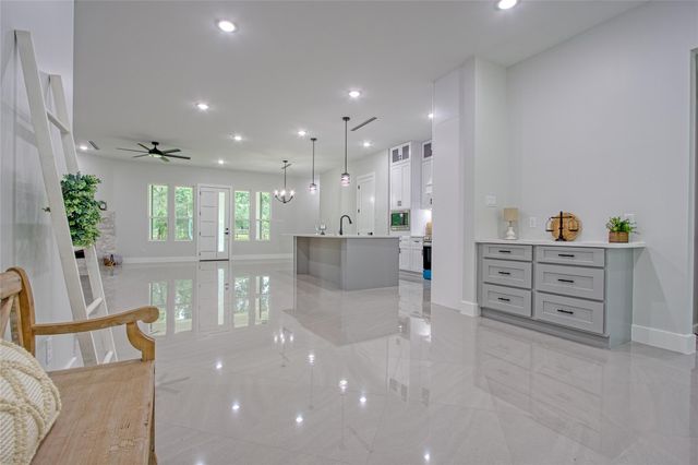 11082 Tammy Circle, Plantersville, TX 77363