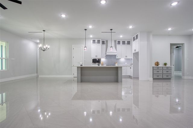 11082 Tammy Circle, Plantersville, TX 77363