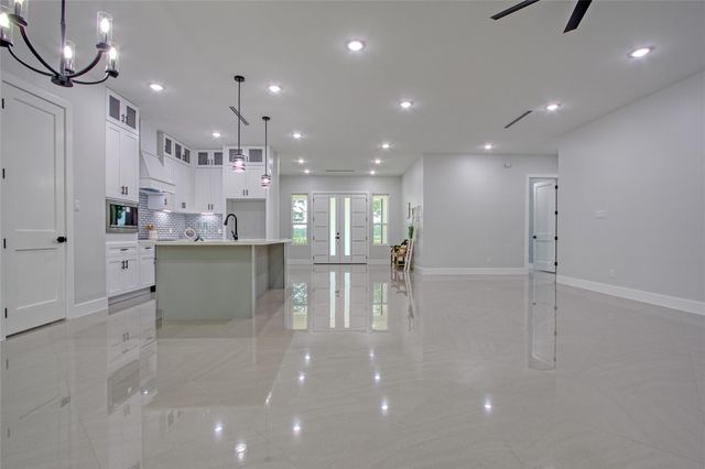 11082 Tammy Circle, Plantersville, TX 77363