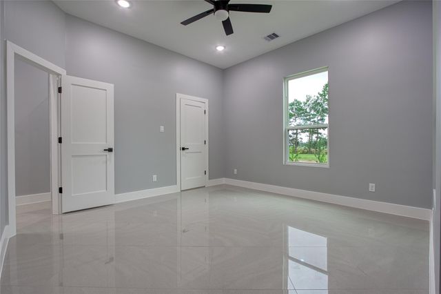 11082 Tammy Circle, Plantersville, TX 77363