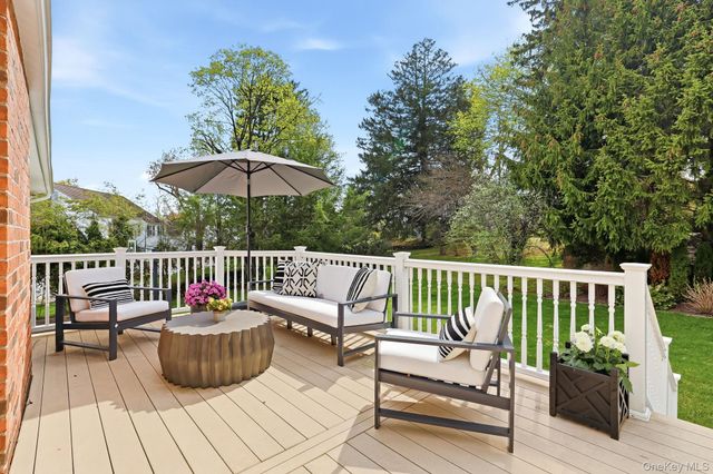80 Highfield Road, Harrison, NY 10528