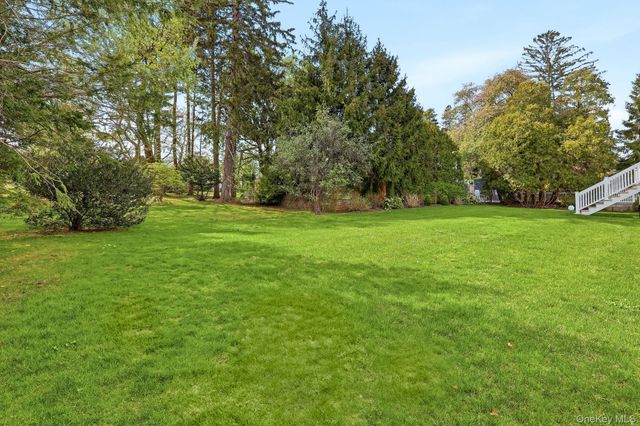 80 Highfield Road, Harrison, NY 10528