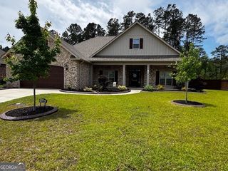 129 Windborne Court, Kathleen, GA 31047