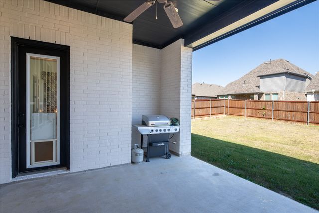 4100 Sandbrock Parkway, Aubrey, TX 76227