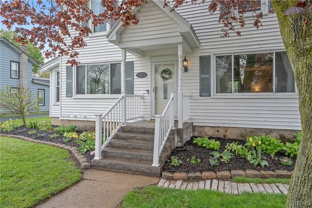 11317 South Street, Cato, NY 13033