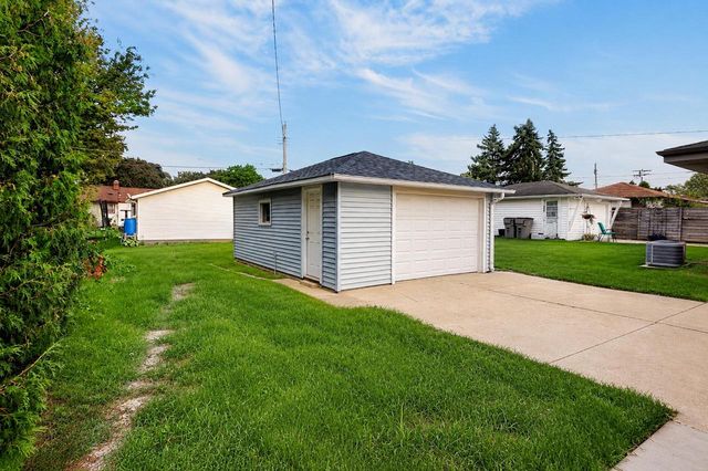 4808 S 24th STREET, Milwaukee, WI 53221