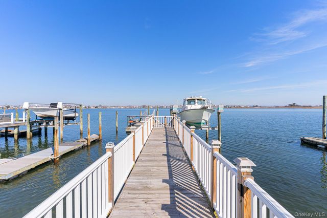 3433 Bay Front Place, Baldwin, NY 11510