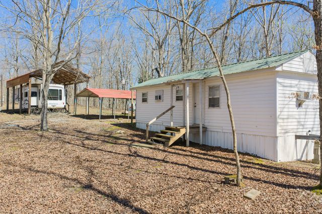 861 Stokes Ln, Bath Springs, TN 38311