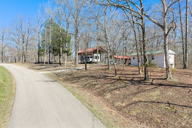 861 Stokes Ln, Bath Springs, TN 38311