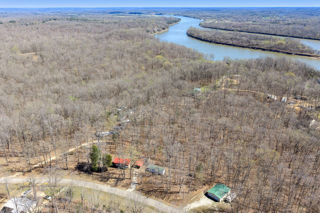 861 Stokes Ln, Bath Springs, TN 38311