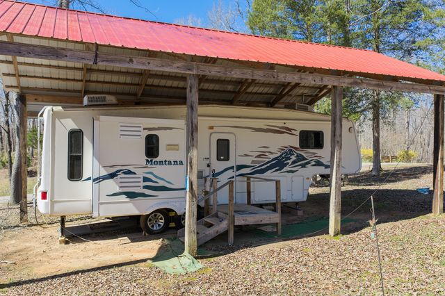 861 Stokes Ln, Bath Springs, TN 38311