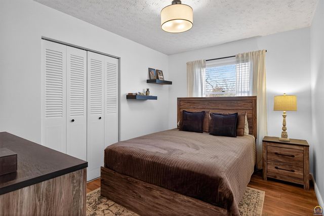 3523 SE Park Lane CT, Topeka, KS 66605