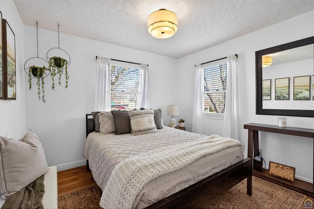 3523 SE Park Lane CT, Topeka, KS 66605