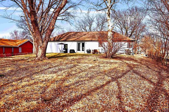 3523 SE Park Lane CT, Topeka, KS 66605