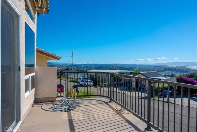 870 Visalia St, Pismo Beach, CA 93449